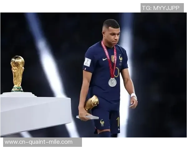 摄像机记载姆巴佩场上言语:向裁判索要解说、让贝林进行压榨 摄像机记载姆巴佩场上言语:向裁判索要解说、让贝林进行压榨